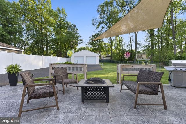 442 CUTLER AVE, Maple Shade, NJ 08052