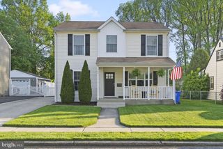 442 CUTLER AVE, Maple Shade, NJ 08052