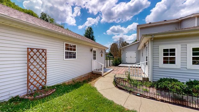 113 Yell Dr, E, Wartrace, TN 37183
