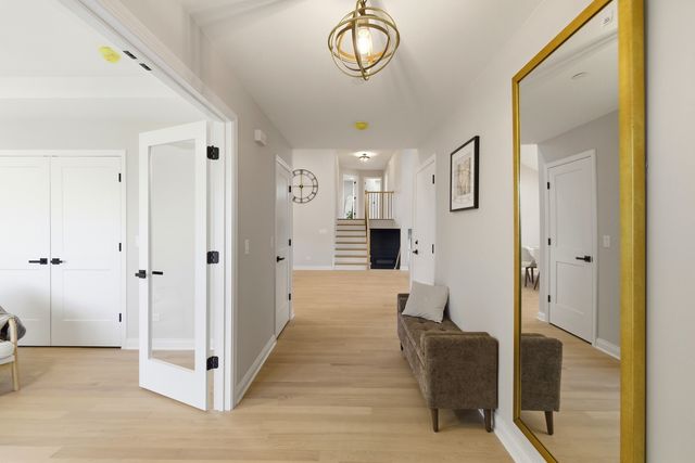 8332 S 77th Court, Bridgeview, IL 60455