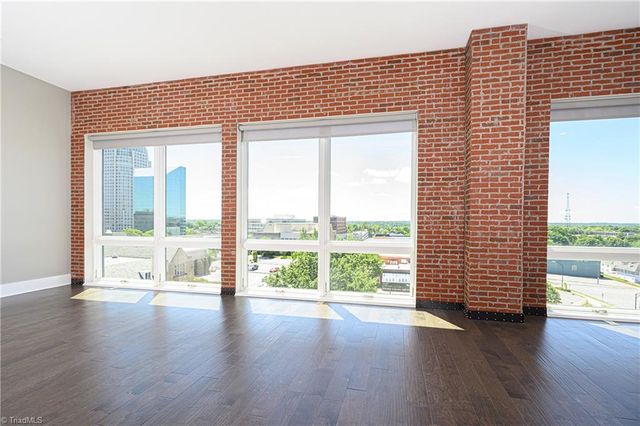 400 W 4th Street 504, Winston-salem, NC 27101