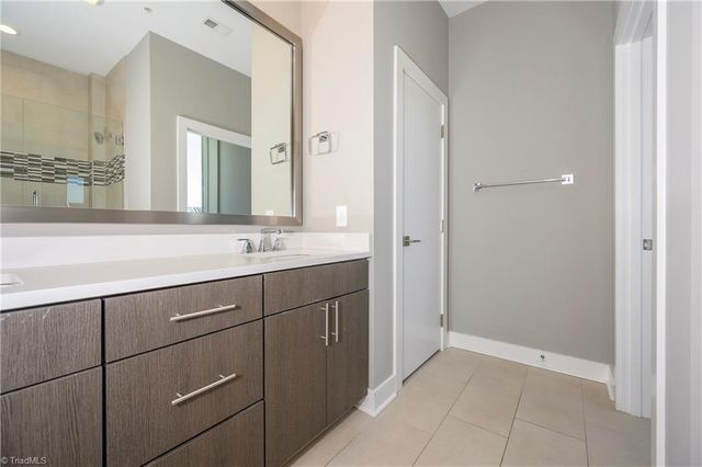 400 W 4th Street 504, Winston-salem, NC 27101