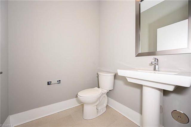 400 W 4th Street 504, Winston-salem, NC 27101