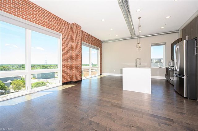 400 W 4th Street 504, Winston-salem, NC 27101