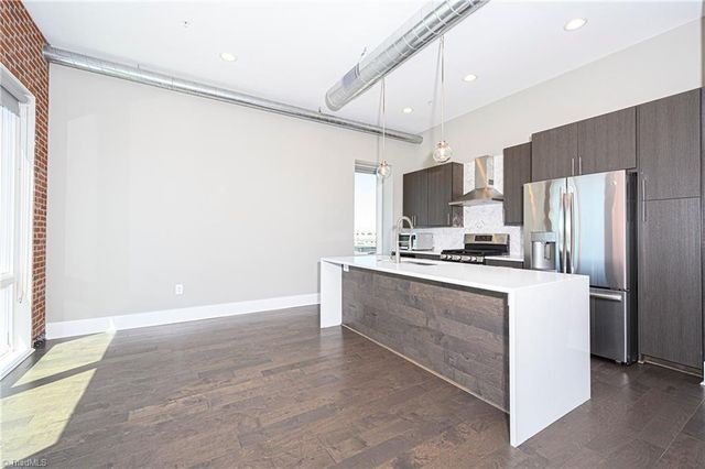 400 W 4th Street 504, Winston-salem, NC 27101