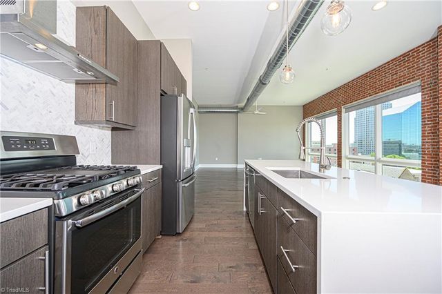 400 W 4th Street 504, Winston-salem, NC 27101