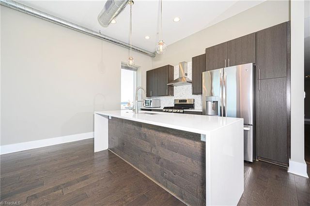 400 W 4th Street 504, Winston-salem, NC 27101