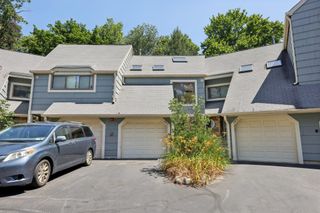 283 Treetop Circle, Nanuet, NY 10954