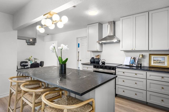 1307 N Malibu Dr, Kerrville, TX 78028