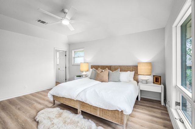 1307 N Malibu Dr, Kerrville, TX 78028