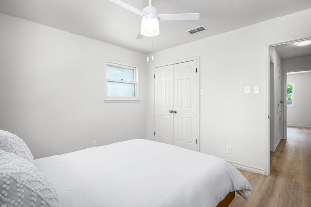 1307 N Malibu Dr, Kerrville, TX 78028