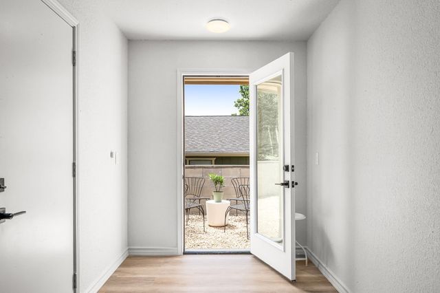 1307 N Malibu Dr, Kerrville, TX 78028