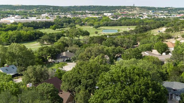 1307 N Malibu Dr, Kerrville, TX 78028