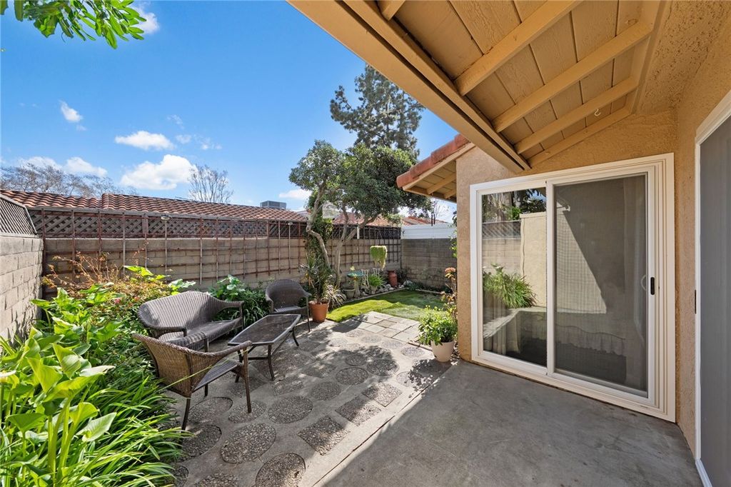 Image 27 of property listing at 1089 W Pine E, Upland, CA 91786