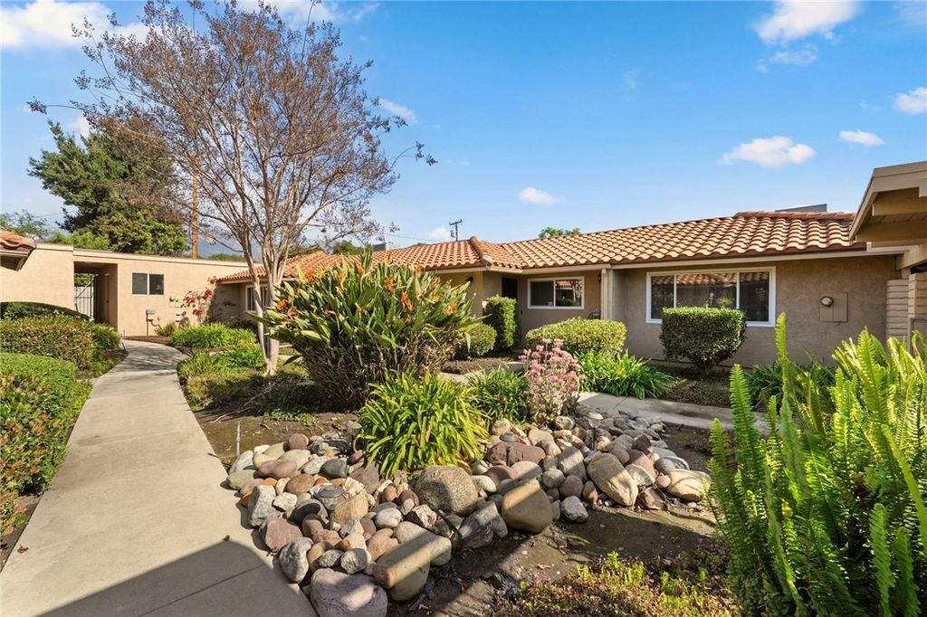 Image 34 of property listing at 1089 W Pine E, Upland, CA 91786