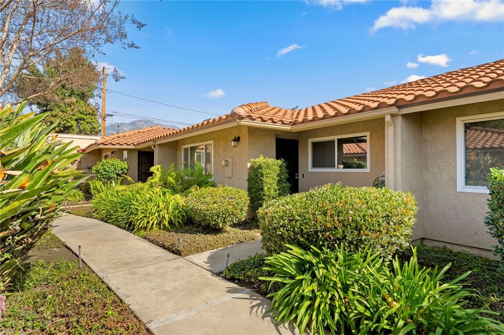 Image 37 of property listing at 1089 W Pine E, Upland, CA 91786