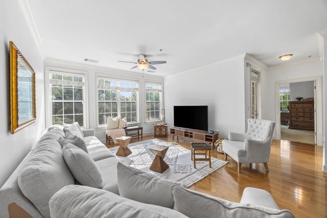 3520 Central Ave Apt 209, Memphis, TN 38111