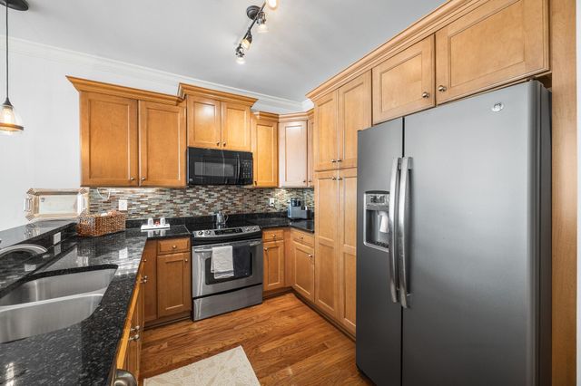 3520 Central Ave Apt 209, Memphis, TN 38111