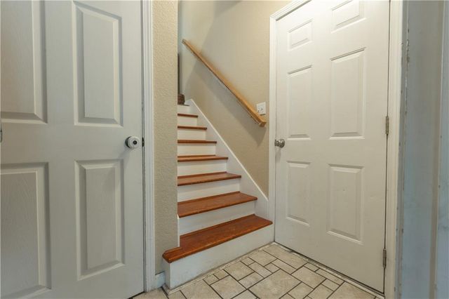111 NW 114th Terrace, Kansas City, MO 64155