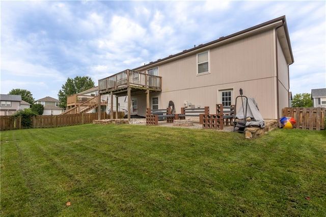 111 NW 114th Terrace, Kansas City, MO 64155