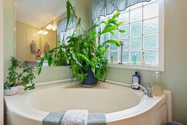 3030 NE Chatsworth Highway 225, Calhoun, GA 30701