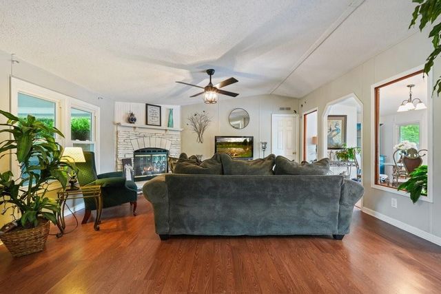 3030 NE Chatsworth Highway 225, Calhoun, GA 30701