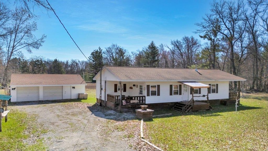 2564 National City Road, Hale, MI 48739