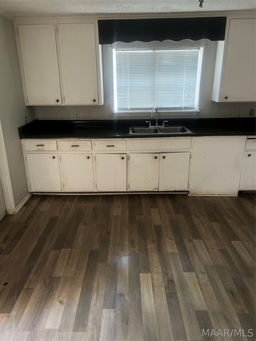 3120 LOWER WETUMPKA Road, Montgomery, AL 36110
