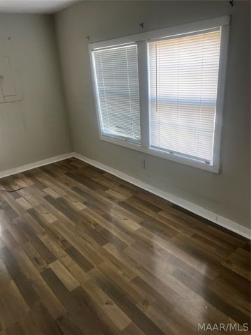 3120 LOWER WETUMPKA Road, Montgomery, AL 36110