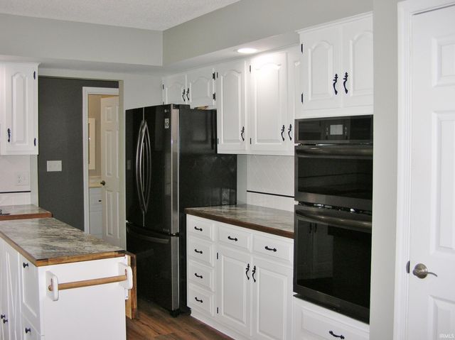 4302 Norwich Place, Evansville, IN 47725