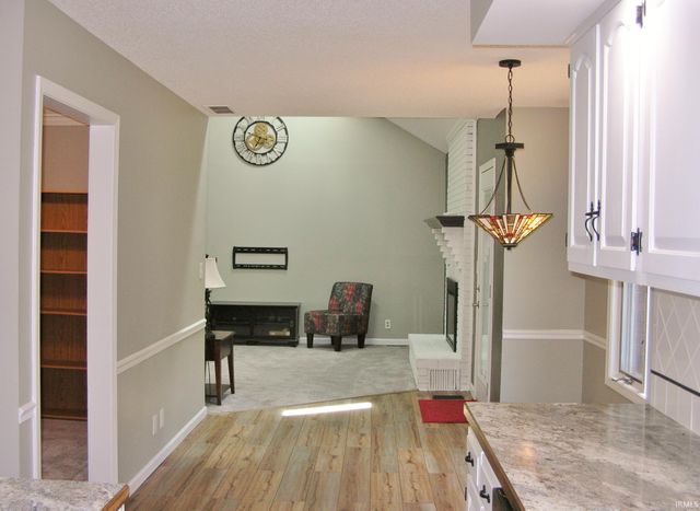 4302 Norwich Place, Evansville, IN 47725