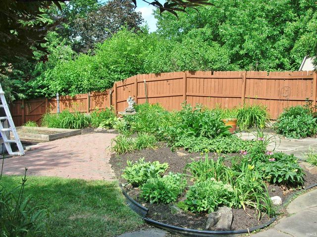 4302 Norwich Place, Evansville, IN 47725
