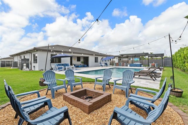 13217 SW 227th St, Miami, FL 33170