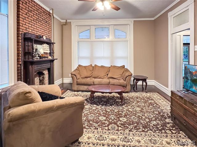 405 Cedar Street, Washington, MO 63090