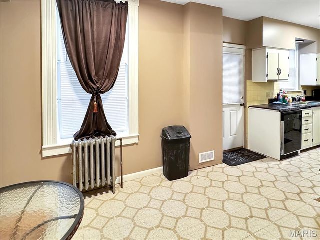 405 Cedar Street, Washington, MO 63090