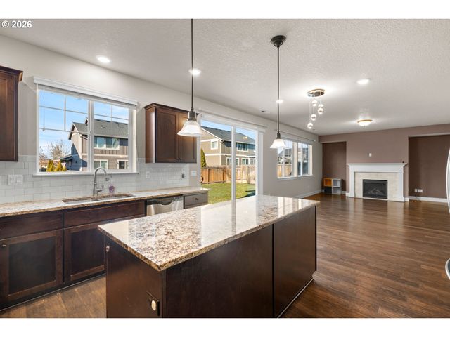 7934 Sw PATIENCE Dr, Hillsboro, OR 97123