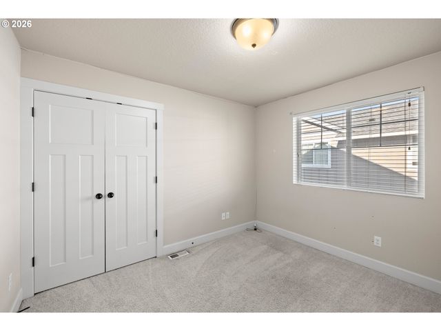 7934 Sw PATIENCE Dr, Hillsboro, OR 97123