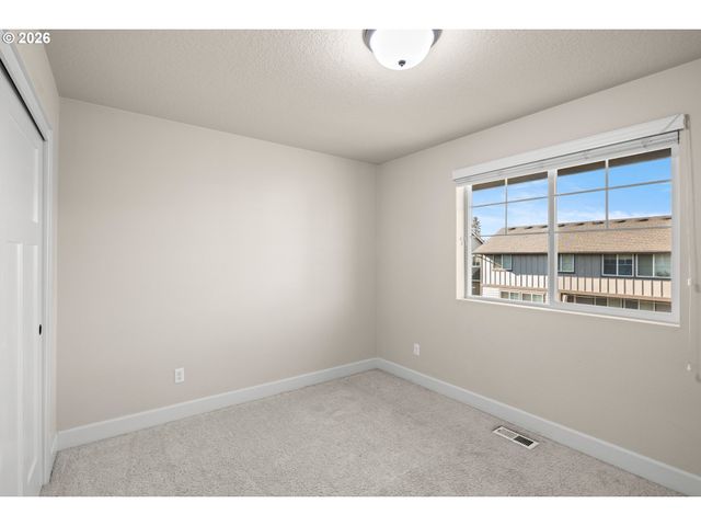 7934 Sw PATIENCE Dr, Hillsboro, OR 97123