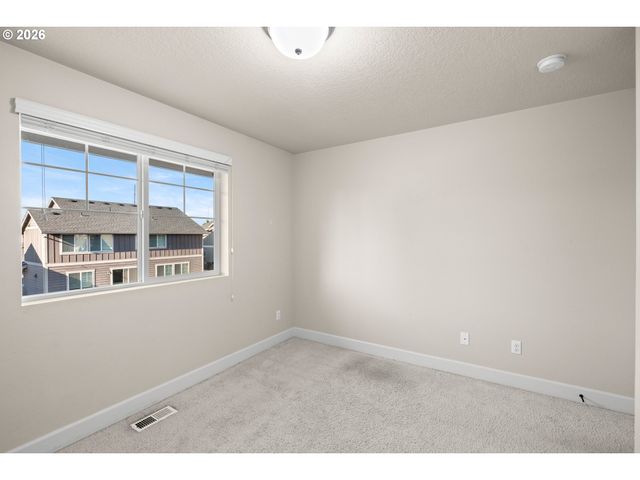 7934 Sw PATIENCE Dr, Hillsboro, OR 97123