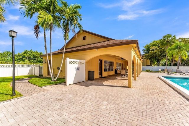 460 NW 20th Street 2100, Boca Raton, FL 33431