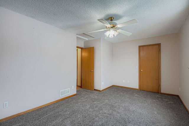 4460 222nd Avenue NW, Oak Grove, MN 55303