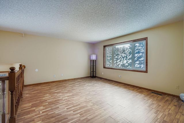 4460 222nd Avenue NW, Oak Grove, MN 55303