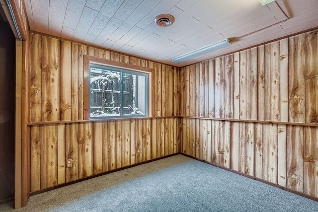 4460 222nd Avenue NW, Oak Grove, MN 55303