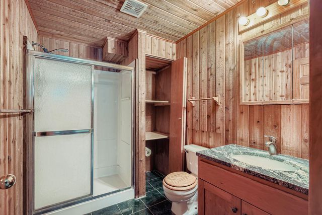 4460 222nd Avenue NW, Oak Grove, MN 55303