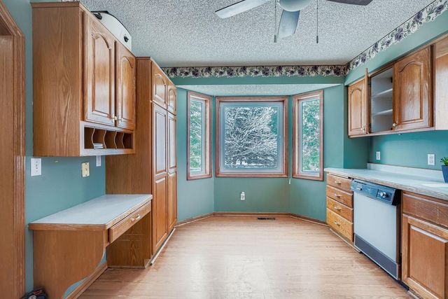 4460 222nd Avenue NW, Oak Grove, MN 55303