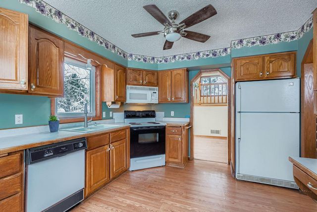 4460 222nd Avenue NW, Oak Grove, MN 55303