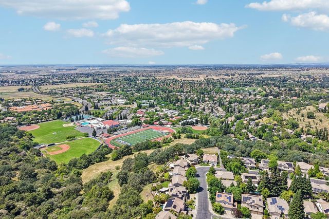 5121 Wedgewood Way, Rocklin, CA 95765