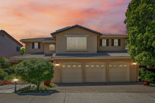 5121 Wedgewood Way, Rocklin, CA 95765