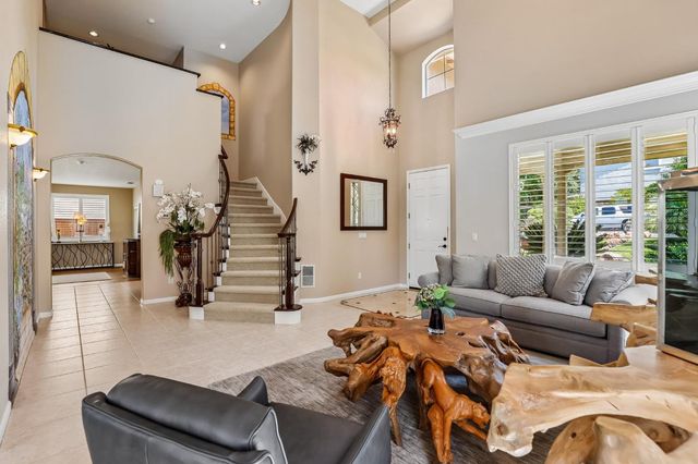 5121 Wedgewood Way, Rocklin, CA 95765