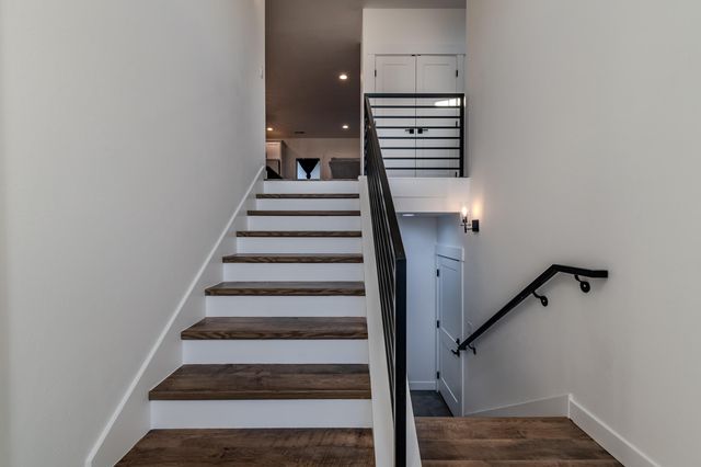 531 W La Strada Circle, Medford, OR 97504